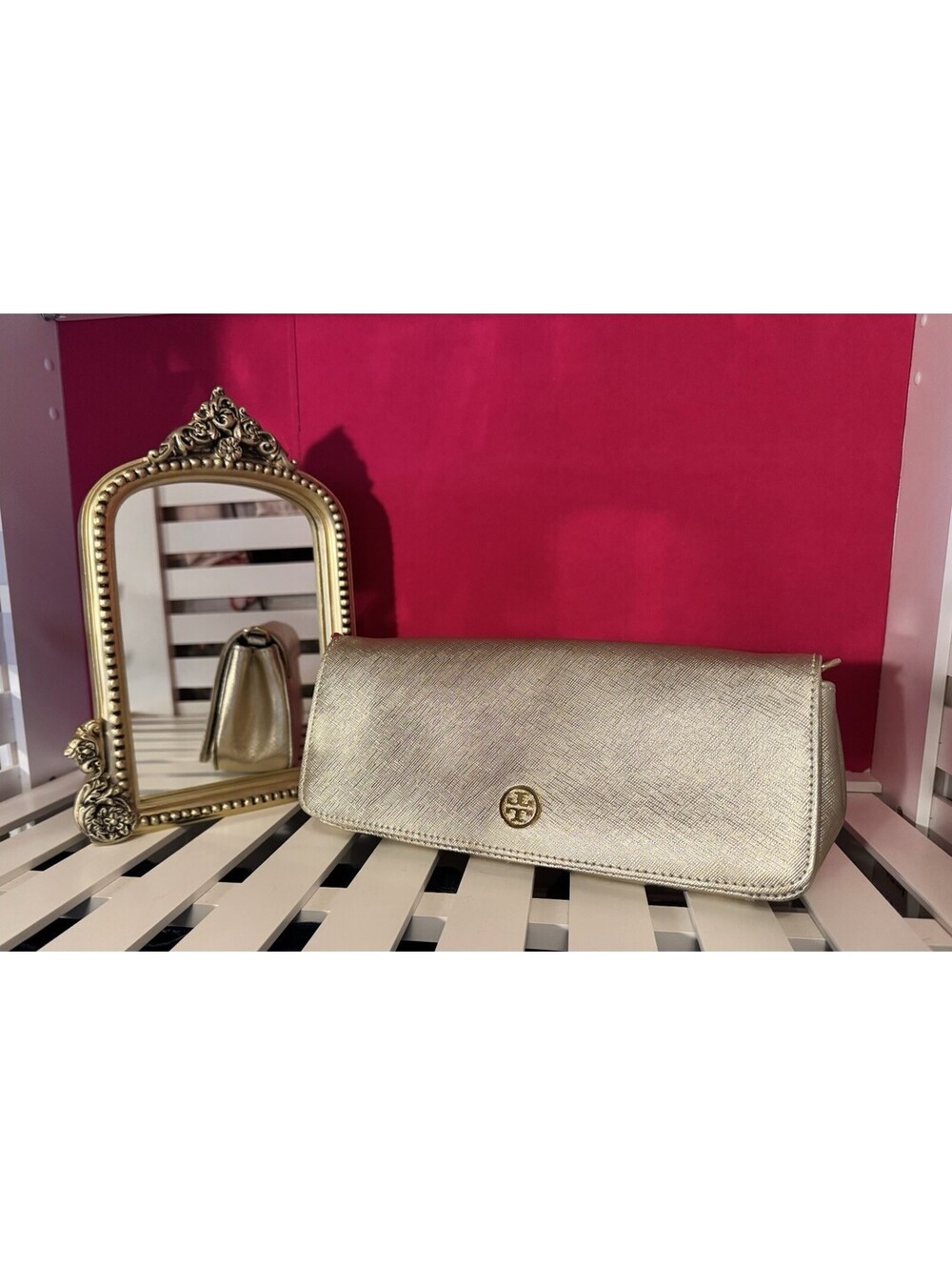 Tory Burch Gold Clutch Chain Strap Detachable Logo Accent - Picture 2 of 7
